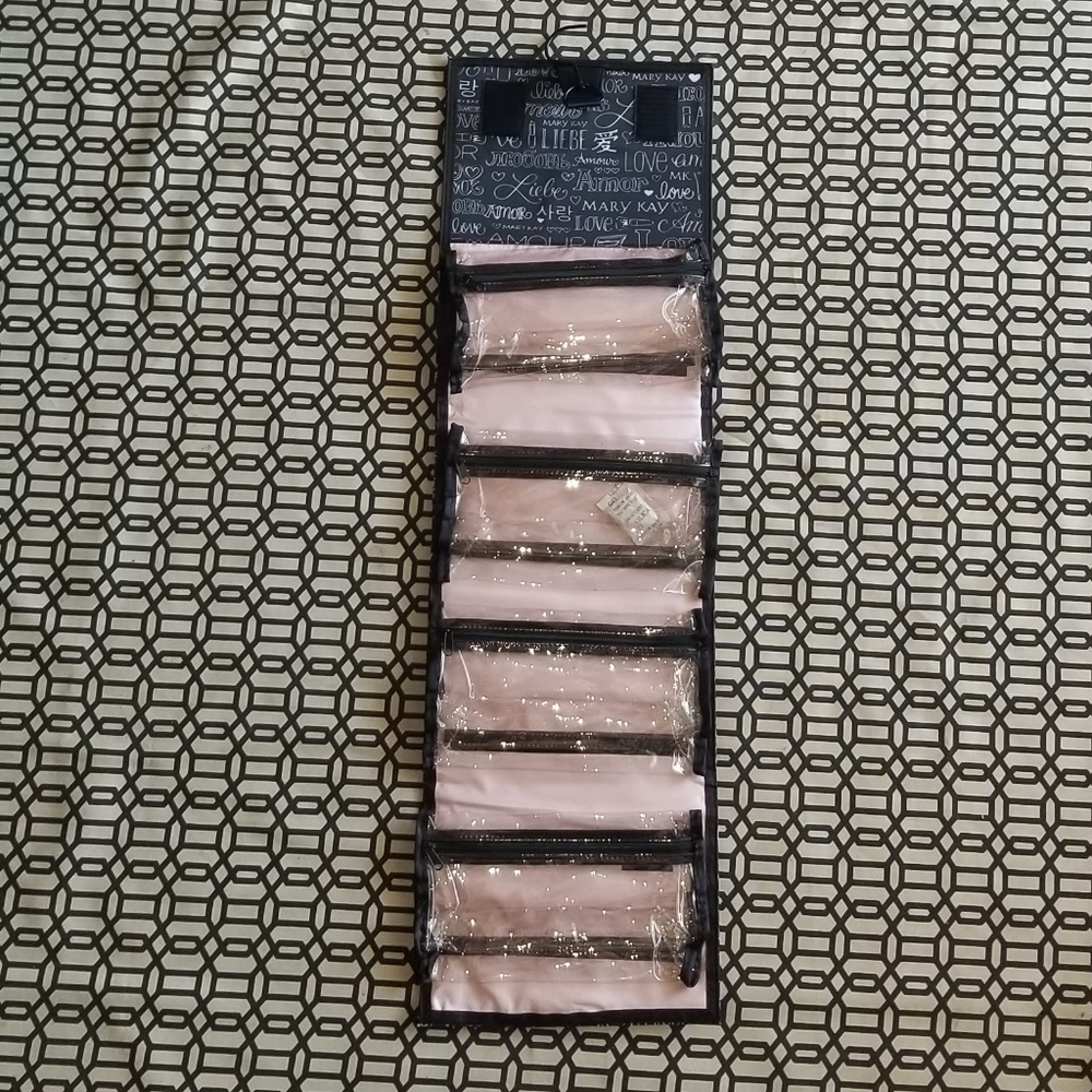 Mary Kay  Makeup travel case.